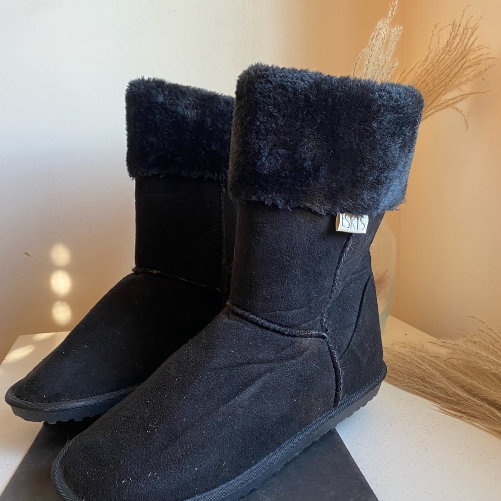 Eskis women black snow boots faux fur trim size 9